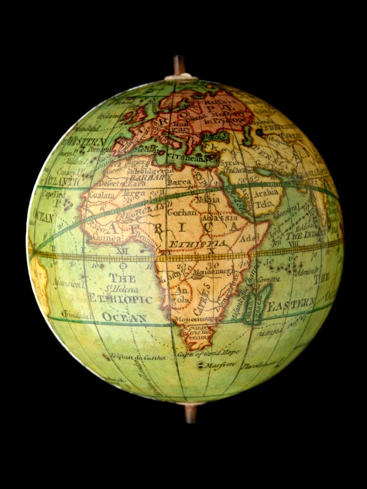 Terrestrial and celestial pocket globe RMG F6811-002