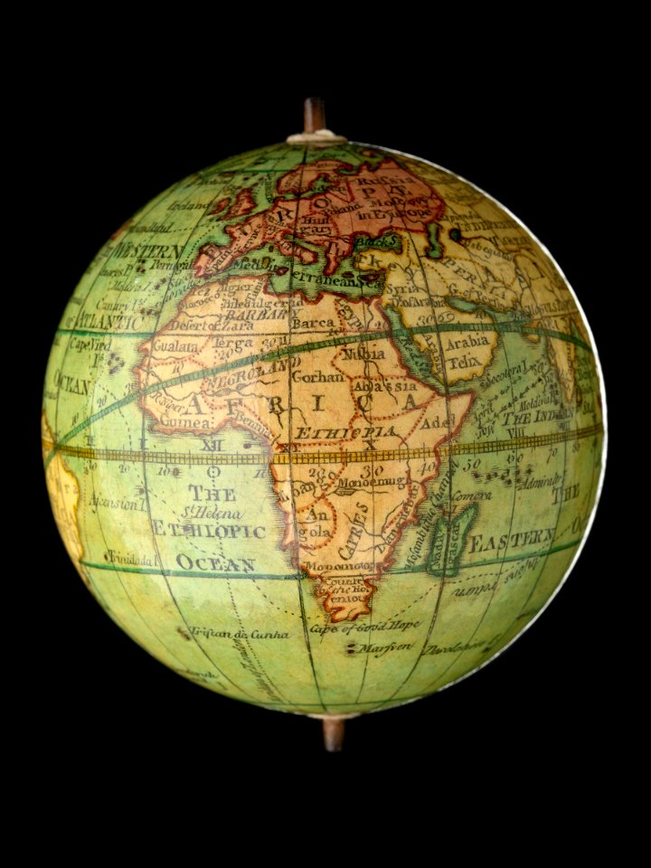 Terrestrial and celestial pocket globe RMG F6811-003