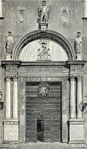 Verona porta del Palazzo Vescovile