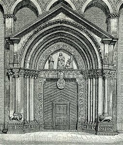 Vicenza porta della chiesa di San Lorenzo