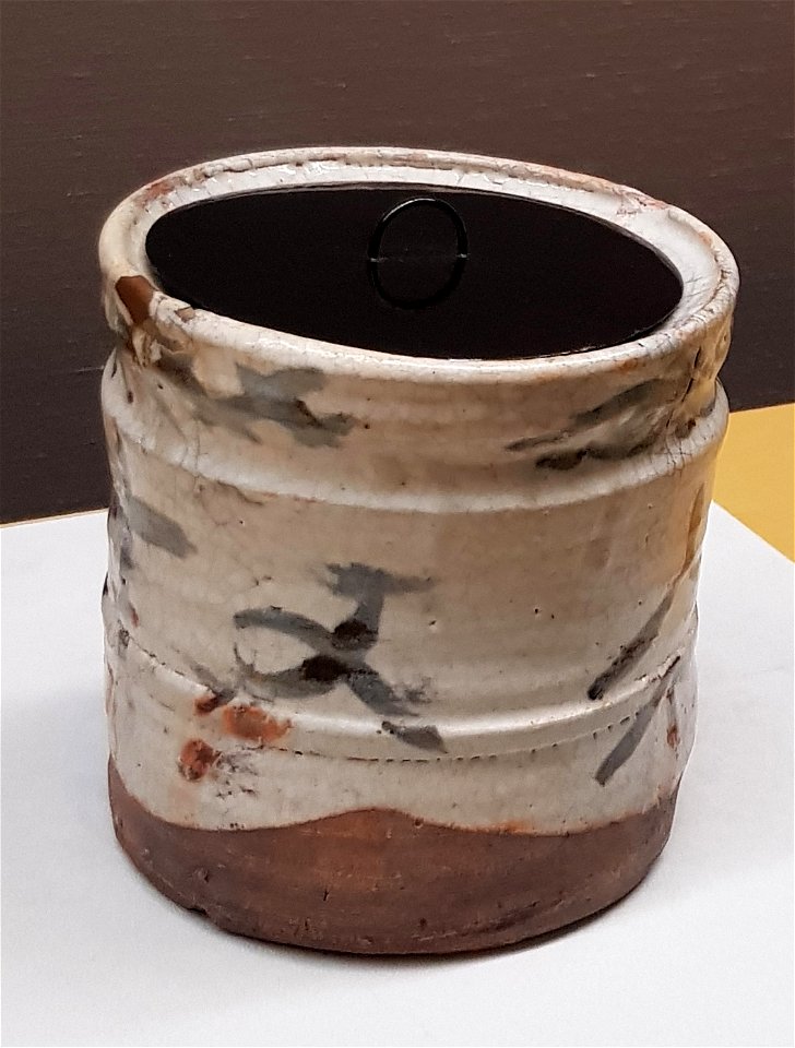 WaterJar-FishnetDesign MinoWare-Shino 16-17cent 20180824 NationalmuseumTokio 2