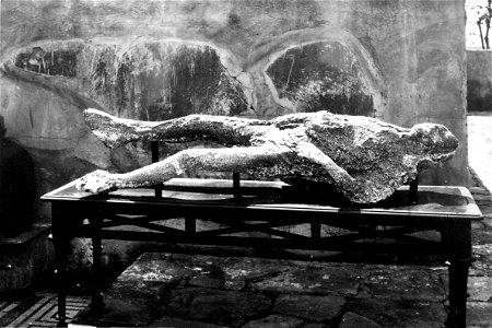 1863 Sommer Menschliche Abgüsse aus Pompeij anagoria