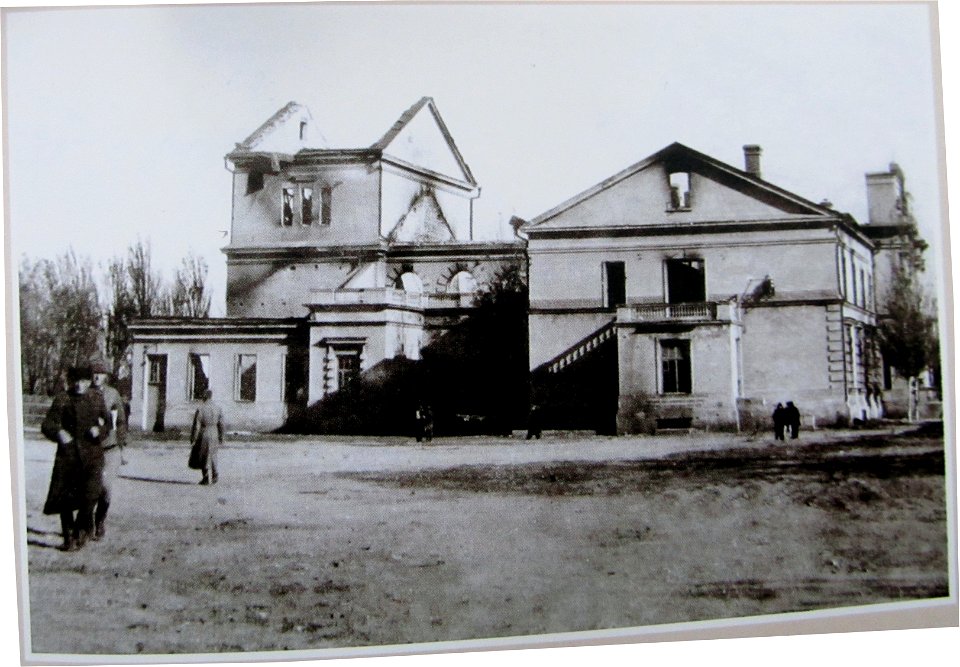 1943. Railway Palace of Culture in Melitopol (Zaporizhia Oblast, Ukraine)
