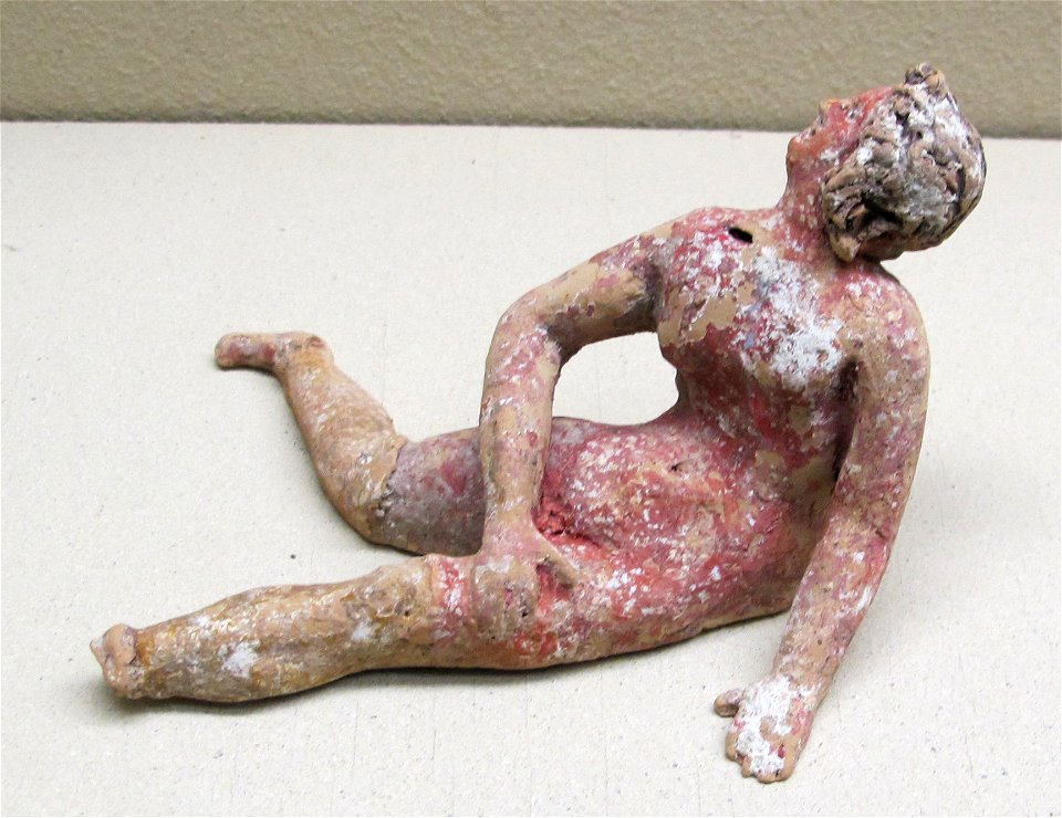Arpi (daunia meridionale), figurine di amazzonomachia, 300 ac. ca. 06