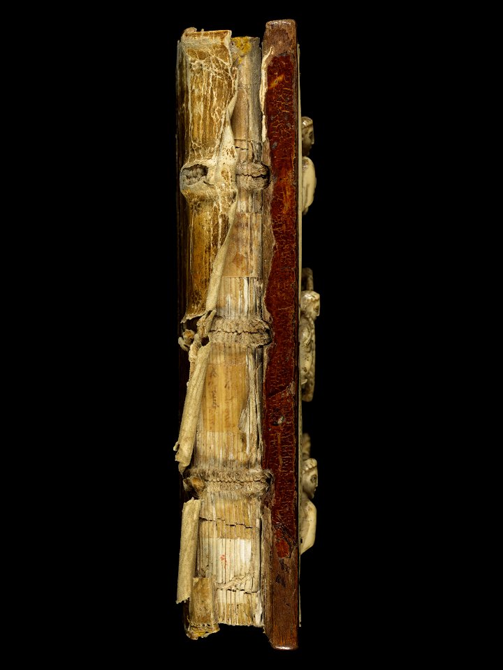 Beromünster, Stiftskirche St. Michael, Epistolar, Spine – Epistolary