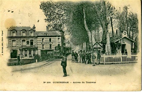 Bréchet 200 - OUISTREHAM - Arrivée du Tramway