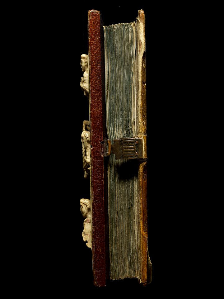 Beromünster, Stiftskirche St. Michael, Epistolar, Fore edge – Epistolary