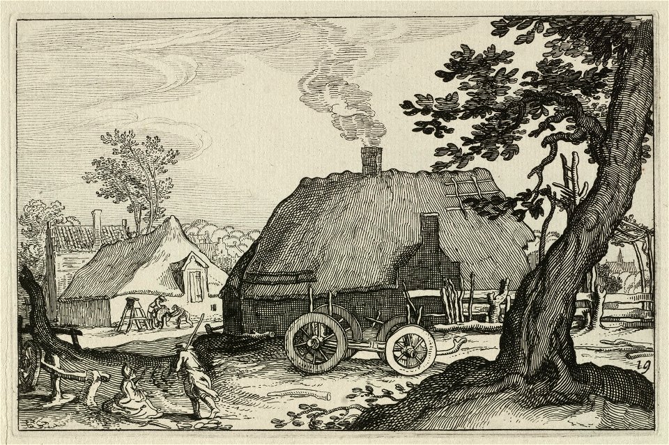 Boomrijk landschap met drie naast elkaar gelegen boerderijen. Voor een van de boerderijen staat een chassis van een kar en links staan twee figuren. Rechts op de achtergrond een kerk. NL-HlmNHA 1477 53013249