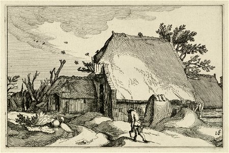 Een man die twee emmers draagt, loopt langs een boerderij. Rond het dak vliegen vogels. NL-HlmNHA 1477 53013246