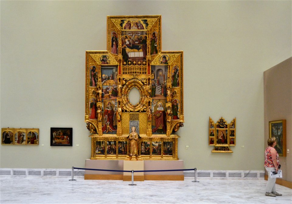 Interior del museu de Belles Arts de València, retaule de la Puríssima Concepció