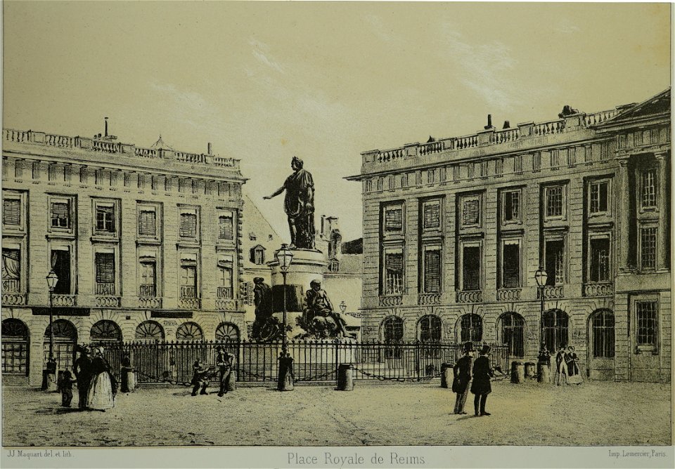 La place royale et sa grille Maquart 03671