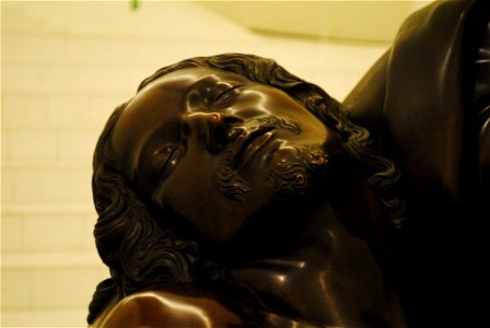 Miguel Ángel Buonarroti's Pietà bronze replica at Museo Soumaya 02
