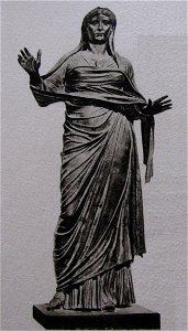 Theatre-statue-matrona