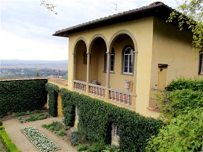 Villa le balze, 00