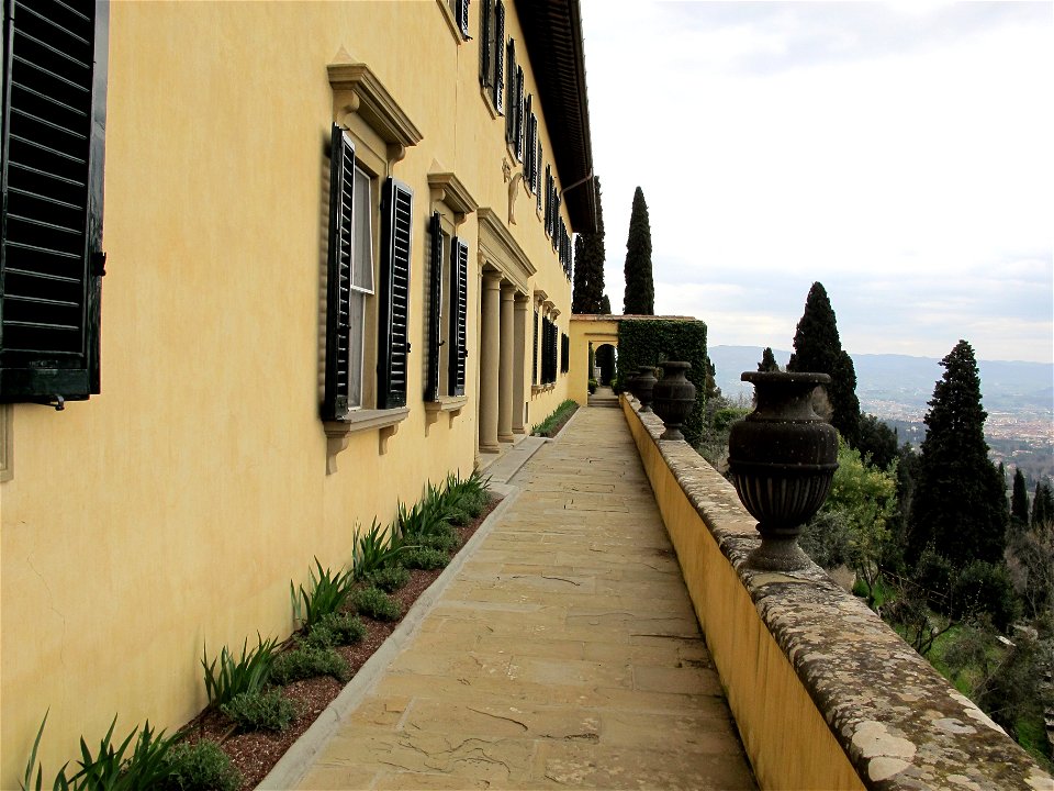 Villa le balze, 04