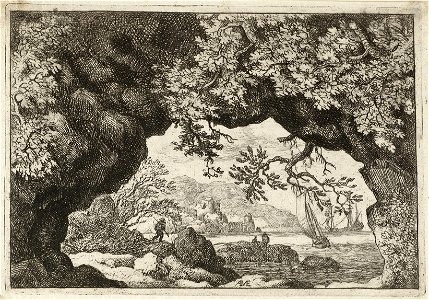 Zeegezicht door een opening in de rotsen. rechts twee bootjes, waarvan een voor anker. Links een reiziger en op een rostpartij uitstekend in het water twee figuurtjes. NL-HlmNHA 1477 53007977 K