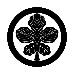 Japanese crest Maru ni tachi Kajinoha(White background)_1600-1600