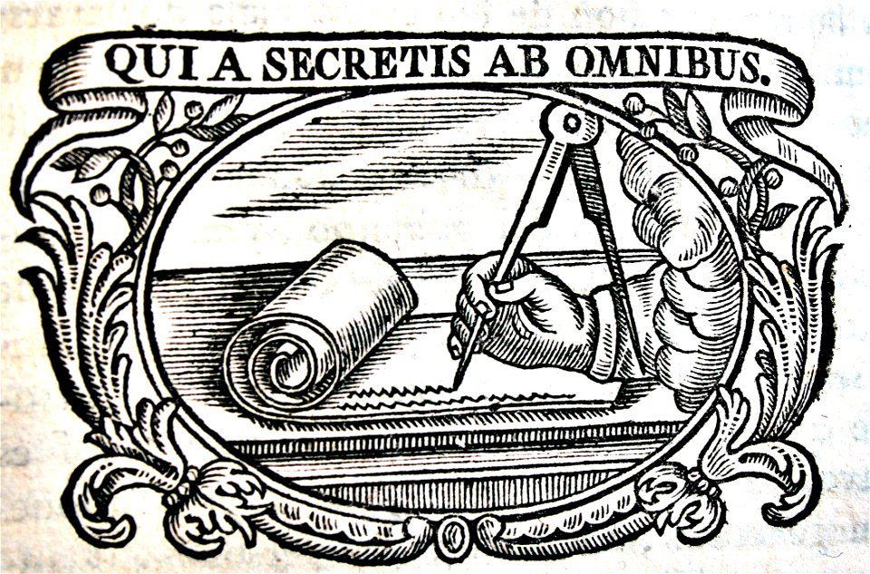 "Qui a secretis ab omnibus"
