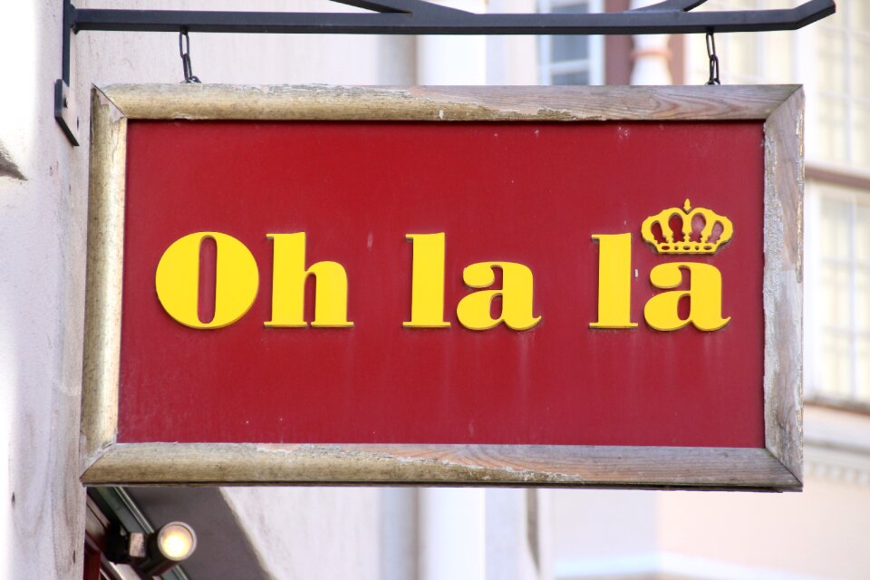Shield shop advertising