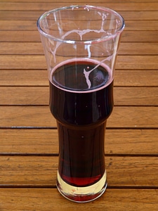 Spritzer cranberry juice spritzer black currant juice