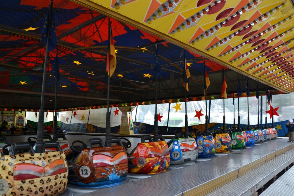 Fairground fair year market