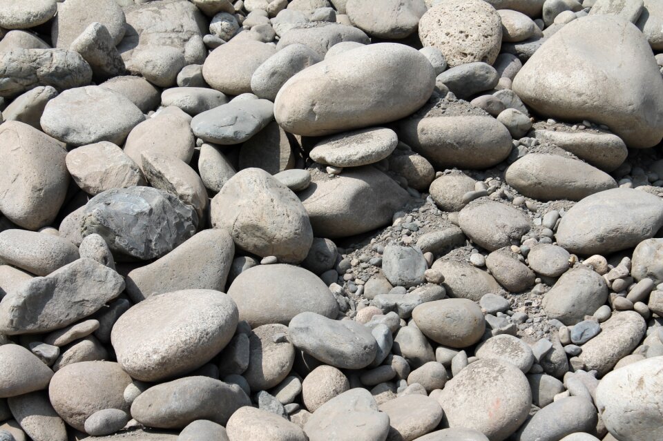 Stones dry desert