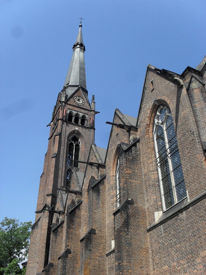 Building roofs tower