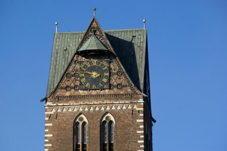 Clock st mary church photo
