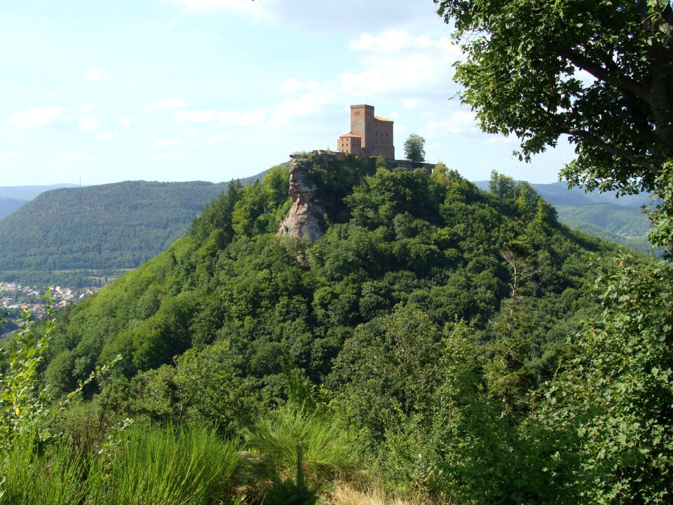 Sonnenberg pfälzerwald fortification