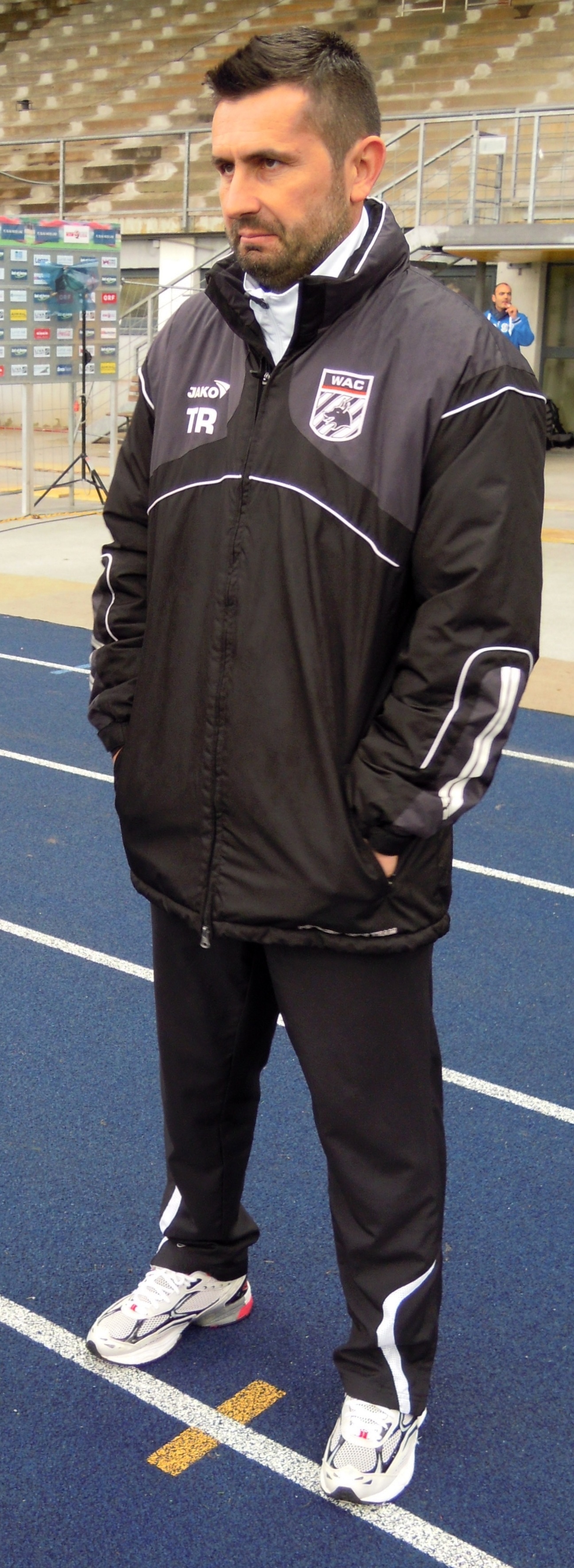 Manager sports trainer