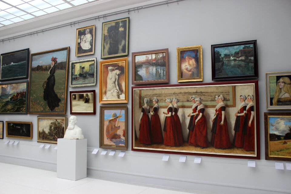 Hanging pictures «artist painter national gallery of art