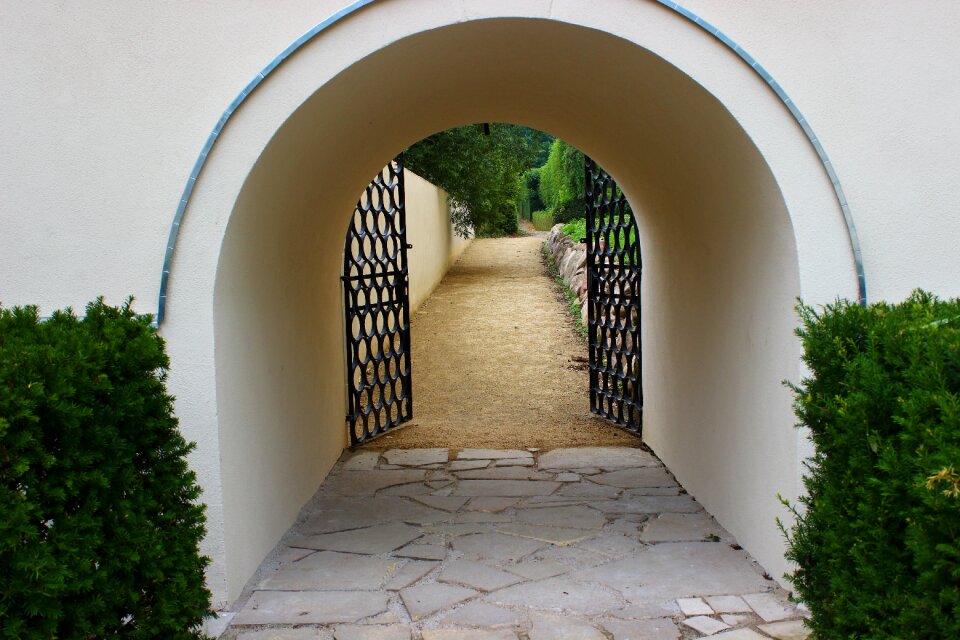 The vault entrance monuments