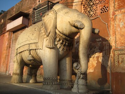 Heritage sculpture