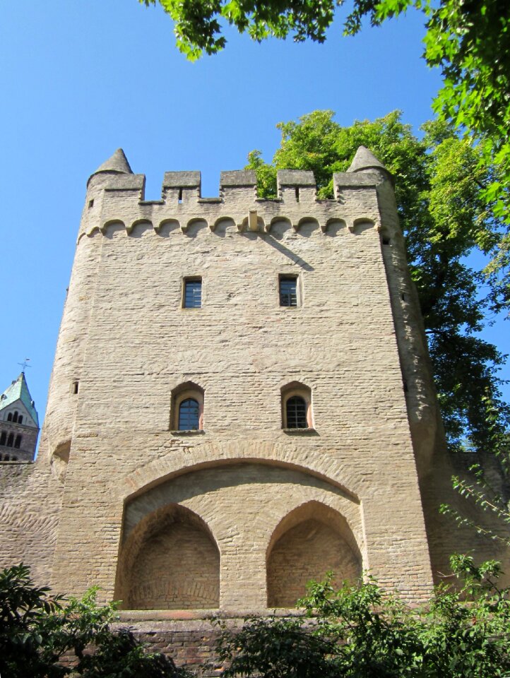 Building historic front