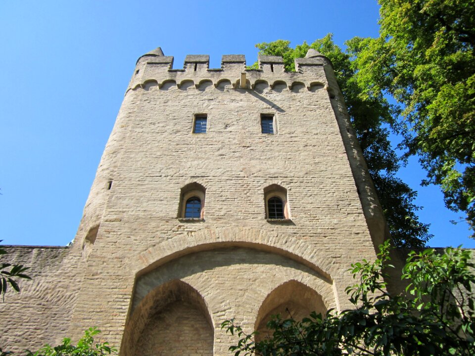 Building historic front