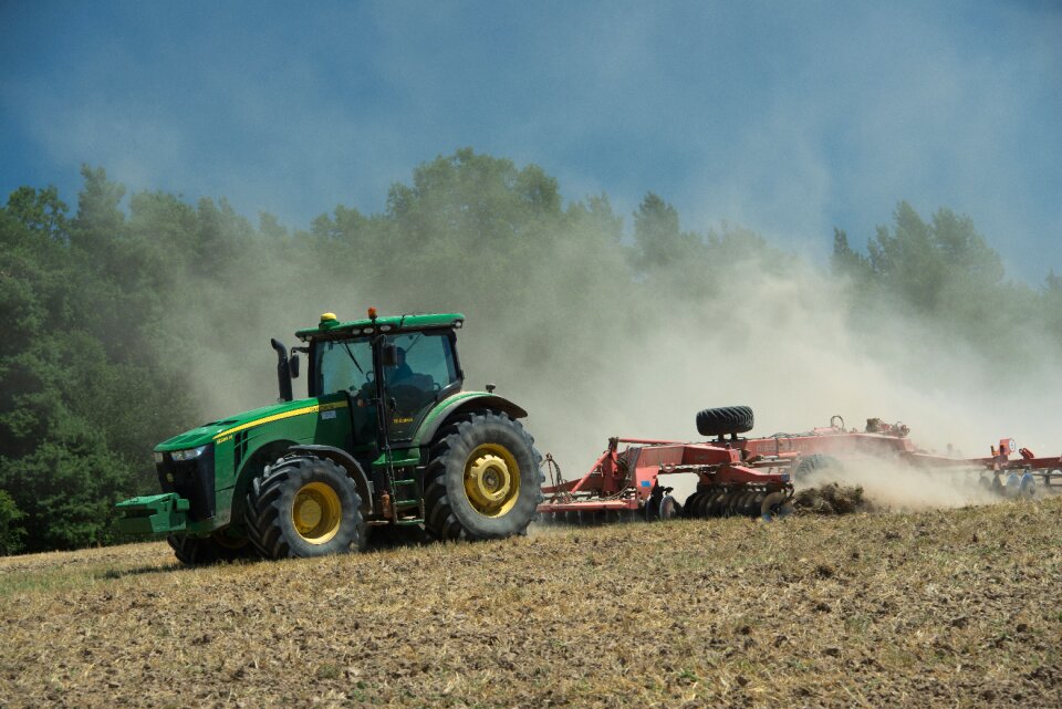 Agriculture dust work
