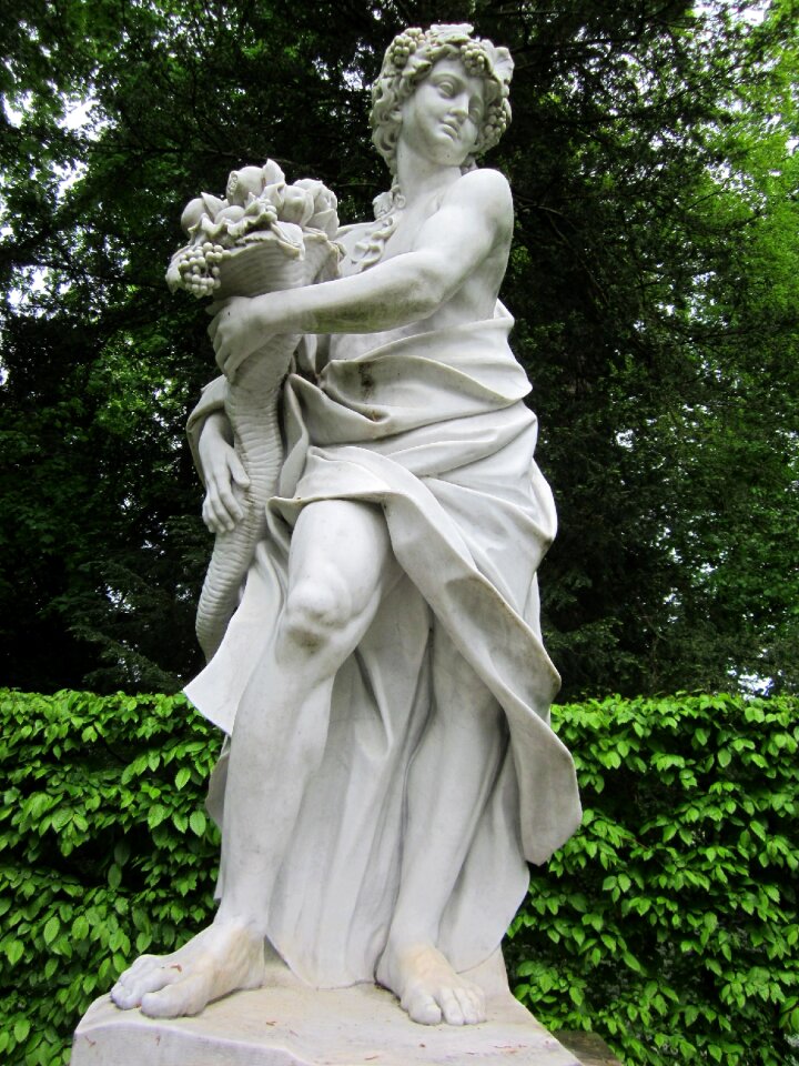 Statue sculpture greek mythology