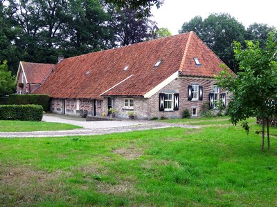 Building traditional historic