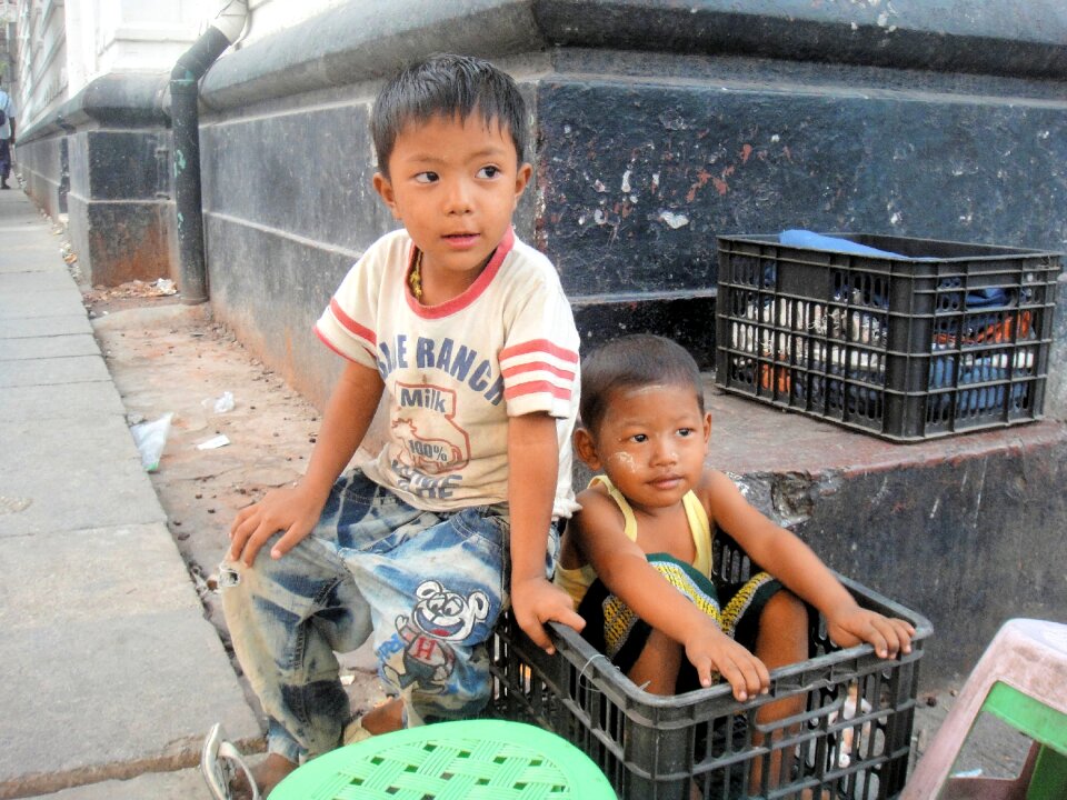 Crate friendship children playing