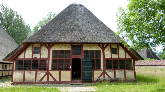Historically architecture history