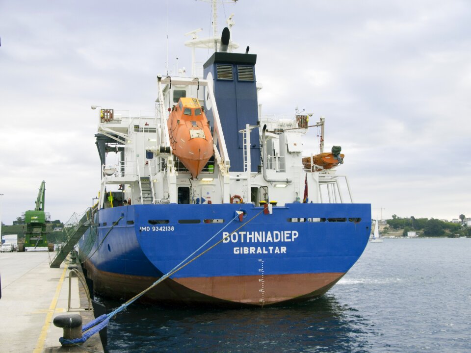 Cargo ship port ribadeo lugo