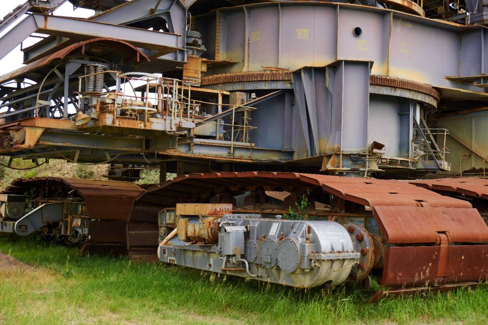Bucket wheel excavators commodity technology