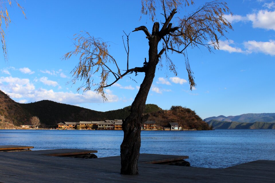 Lake lugu lake the scenery