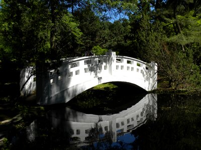 Cross journey arch