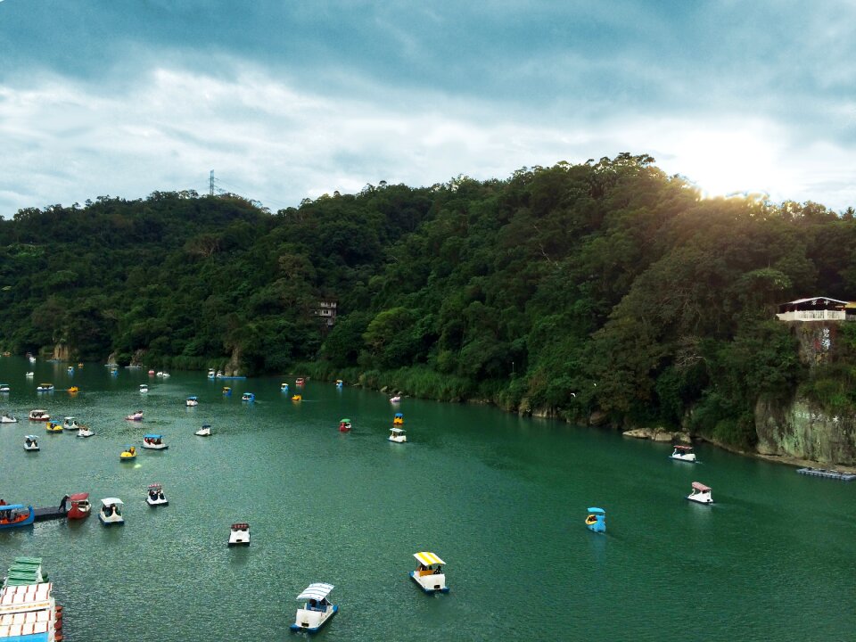 Mountain boat bitan