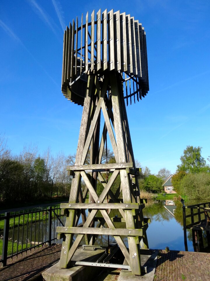 Structure construction tower