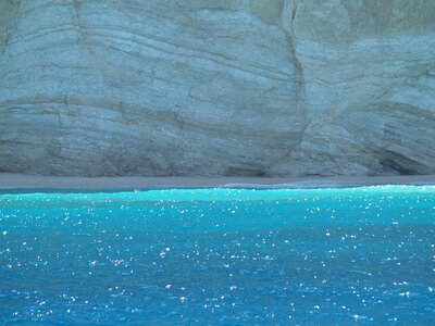 Shimmer turquoise light