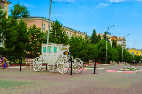 Statue flowers kostanay