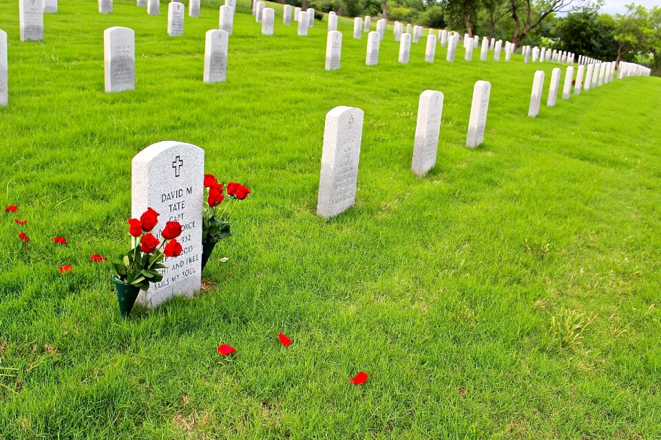 Memorial soldier war