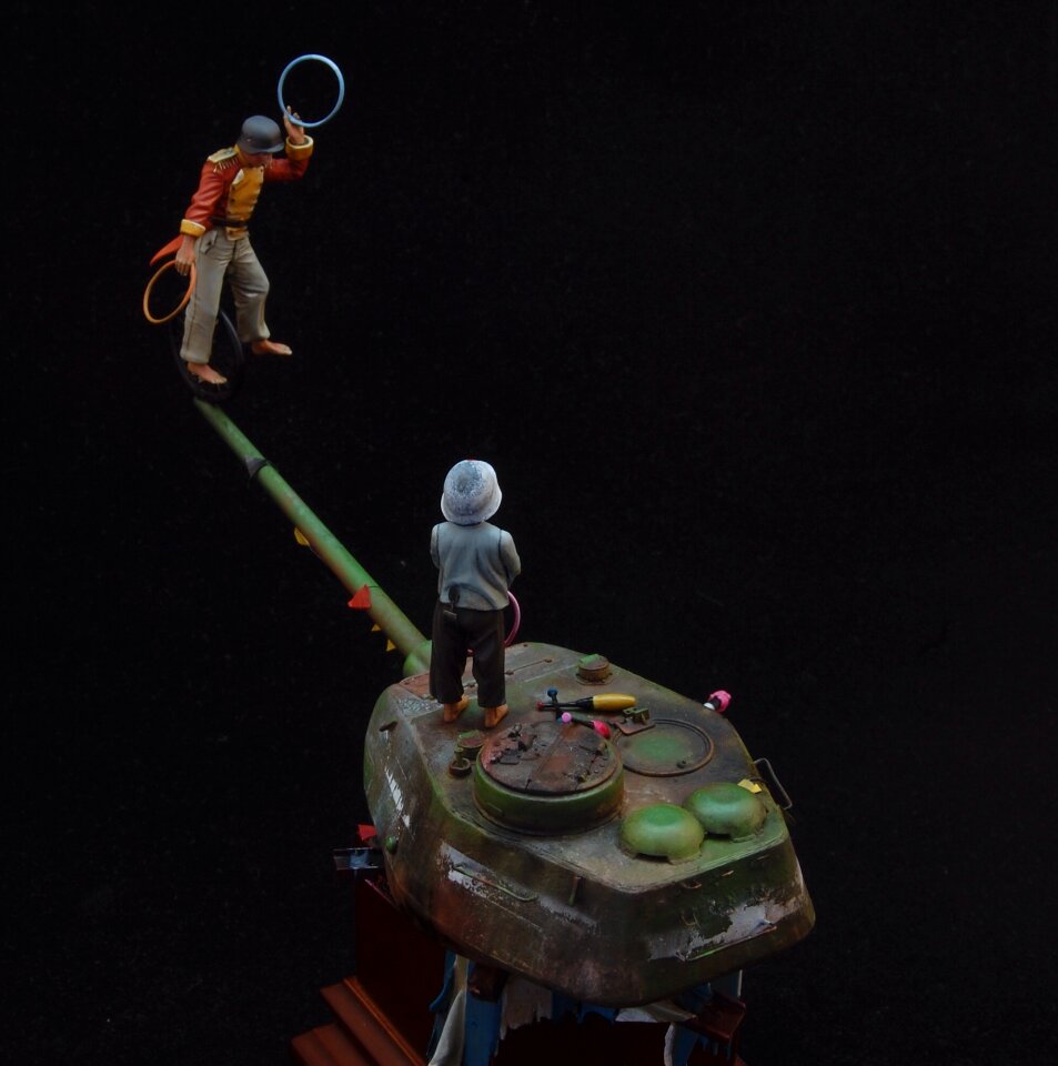Circus war miniature